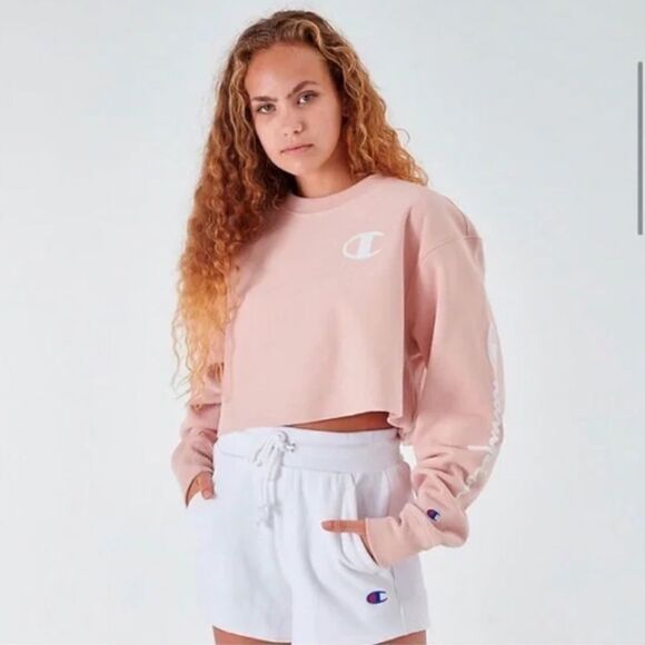 NWT Champion Cropped Sweatshirt Sz M - Picture 1 of 5